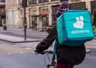 英国人在发现Deliveroo上有意想不到的商店后，笑得前仰后合